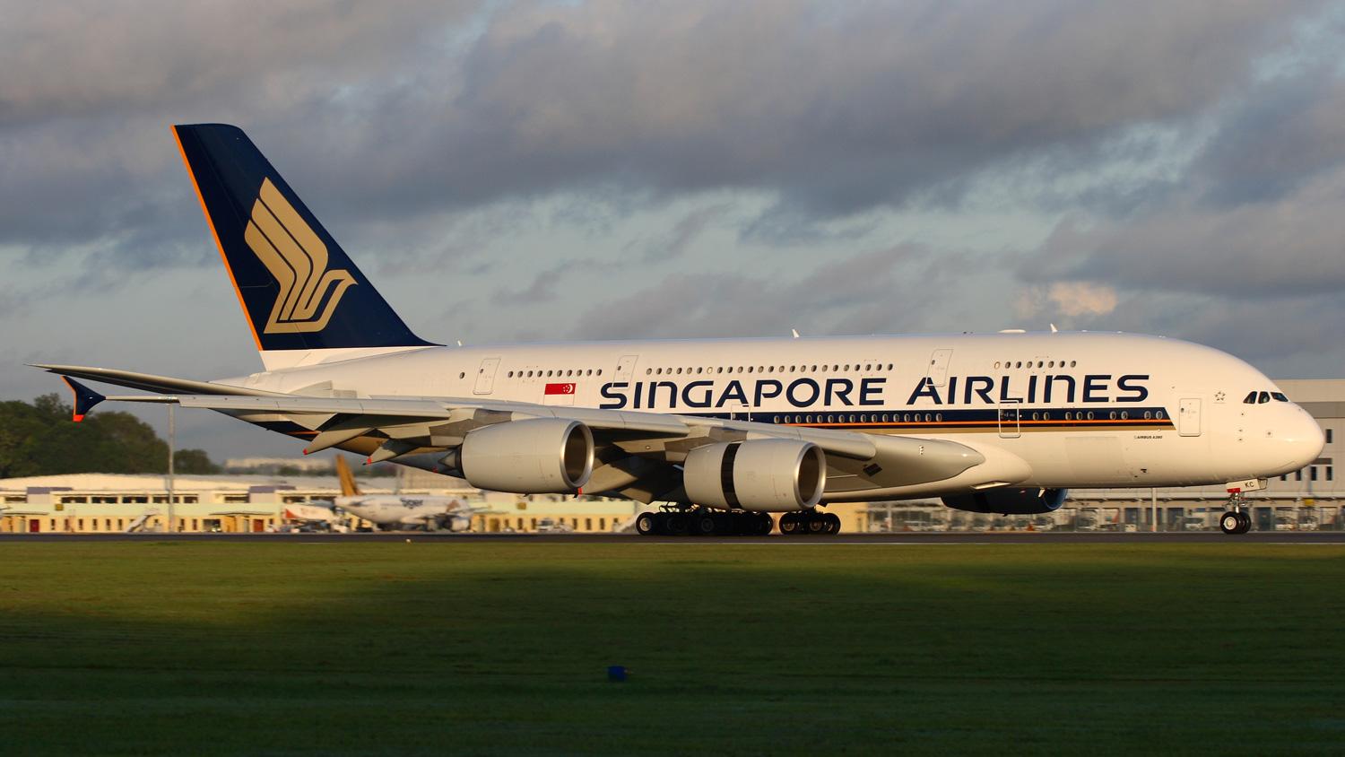 Singapore Airlines cabin crew